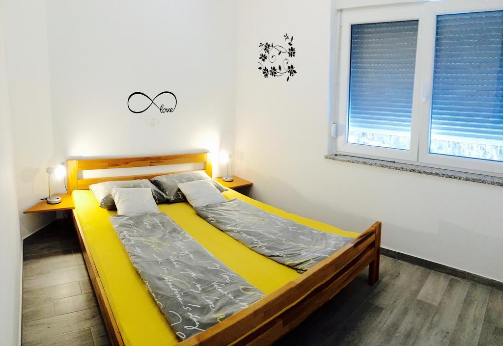 Apartment Dvorska ซริกเวนิซา ภายนอก รูปภาพ